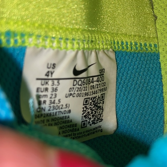 Kid’s Nike Blazers - Picture 3 of 3